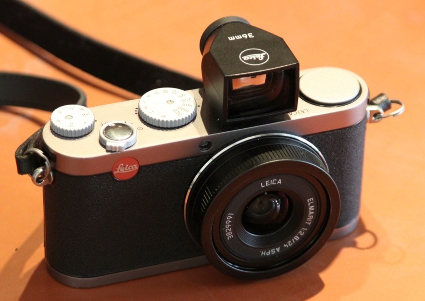 Leica x1